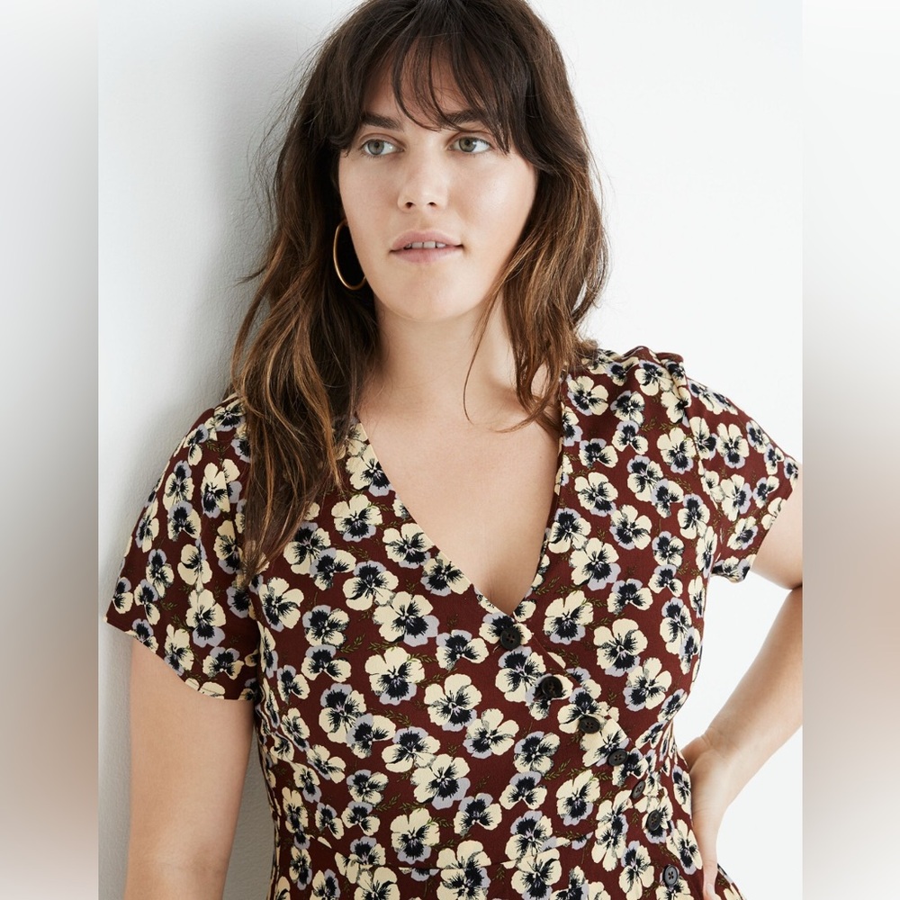 Button-Wrap Dress in Viola Floral